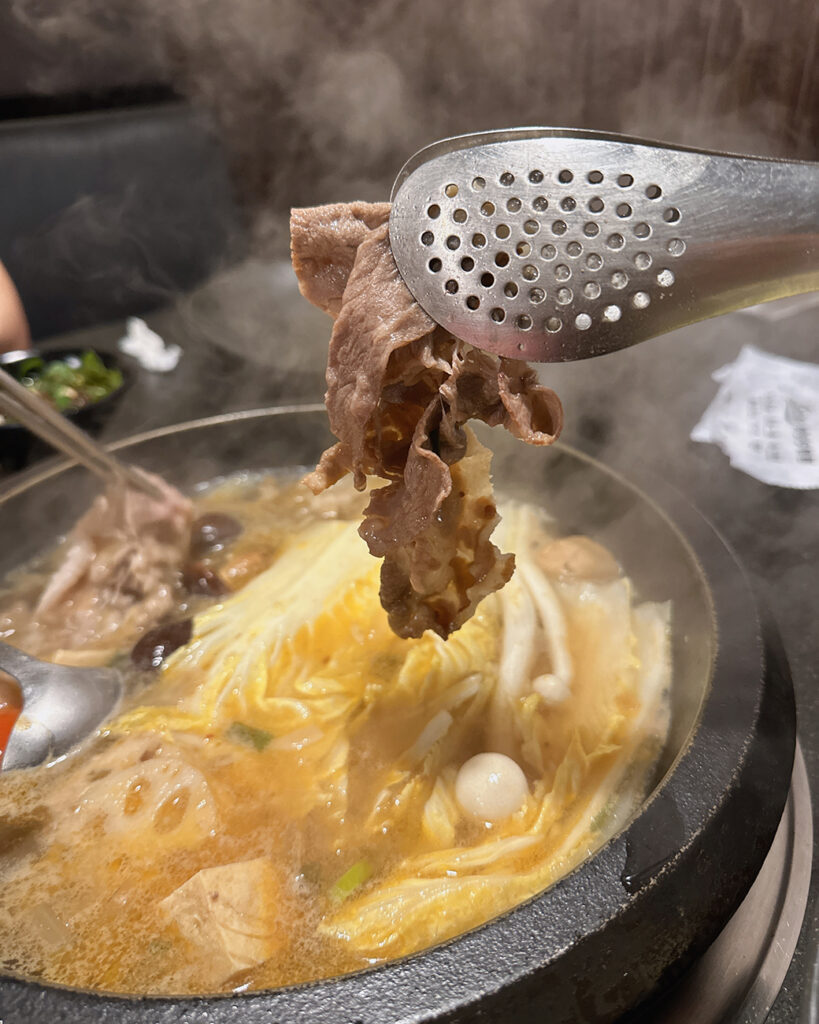 肉多多火鍋-松山健康店-熟成牛拼盤雙人套餐